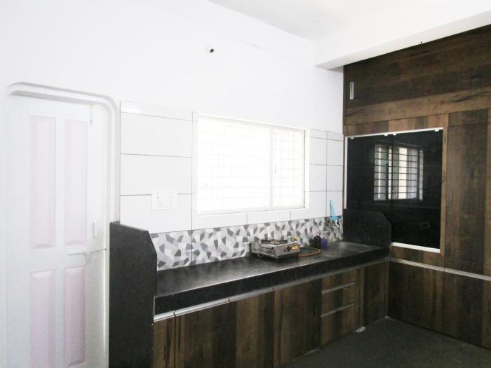 1 bhk apartment couple friendly