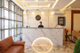 hotel pride and restaurant