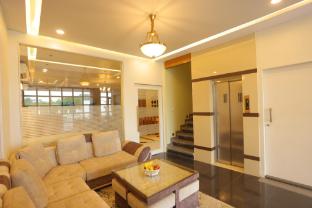 hotel pride and restaurant