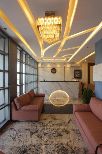 hotel pride and restaurant