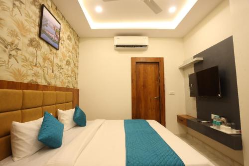 hotel pride and restaurant