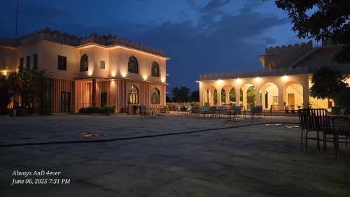 Ratangarhi By Richa,,5 star