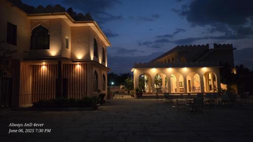 Ratangarhi By Richa,,5 star