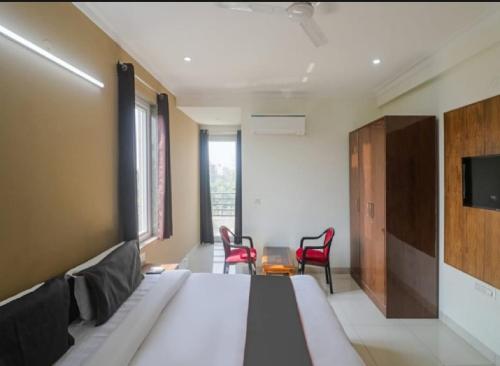 akshay residency