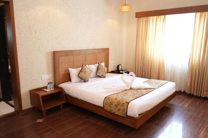 coconut lagoon agro resort