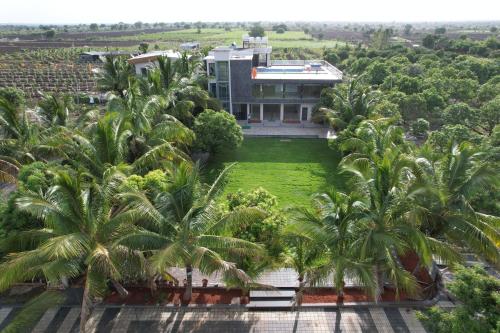 coconut lagoon agro resort