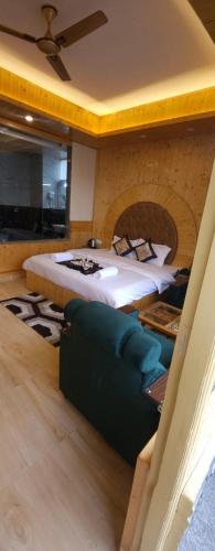 whistling wood by jai maa jwala groups