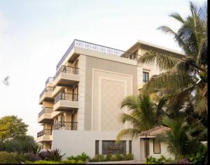 mountain and pool view from balcony