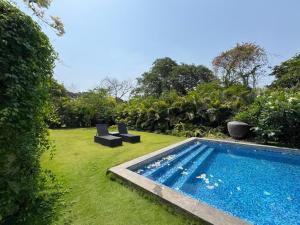 mountain and pool view from balcony