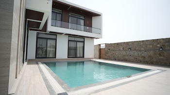 Angelo's Farm,,3 star