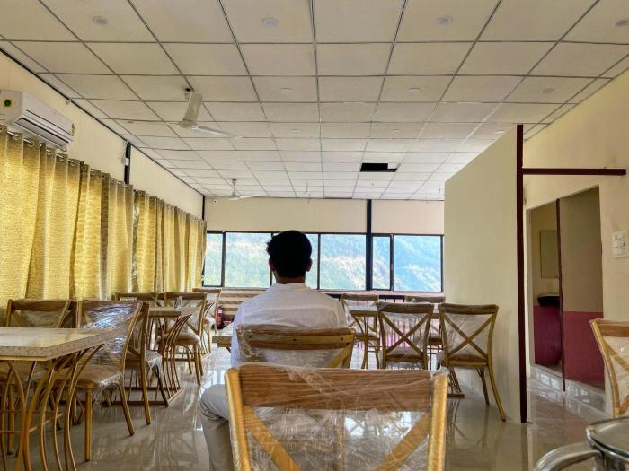 hotel vedic alaknanda