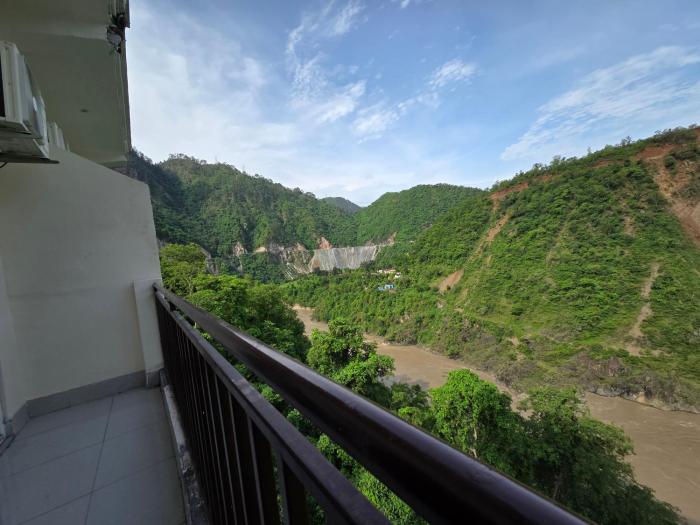 hotel vedic alaknanda