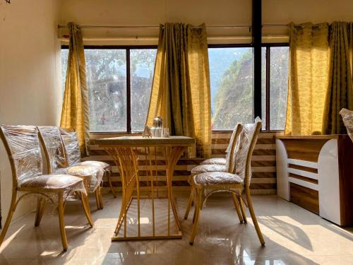 Hotel Vedic Alaknanda,,2 star