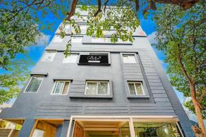 collection o phoenix mall bangalore