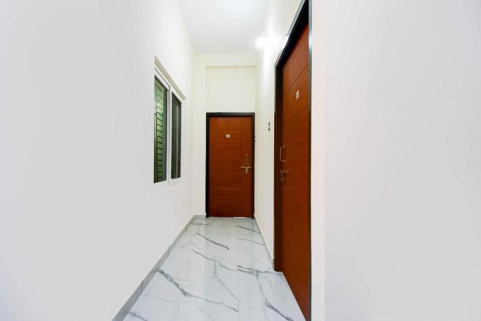 hotel o vip road near golden beach