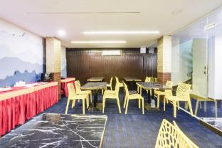 collection o shamshabad paradise