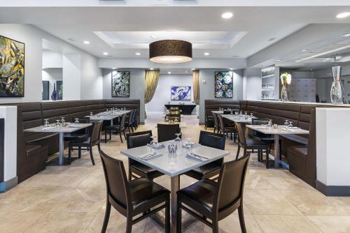 harborside hotel