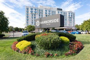 harborside hotel