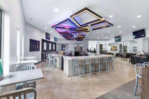 harborside hotel