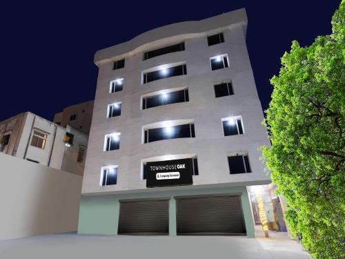 Townhouse Oak Hyderabad Lakdi-Ka-Pul Metro Station,,4 star