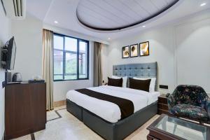 collection o karol bagh