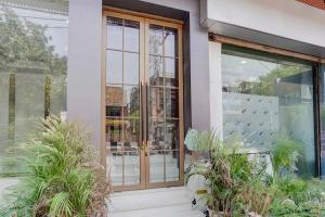 collection o karol bagh