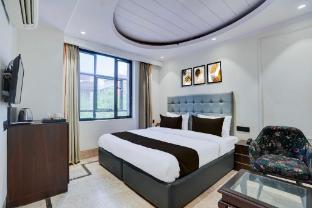 collection o karol bagh