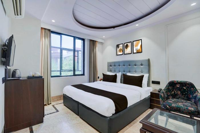 collection o karol bagh