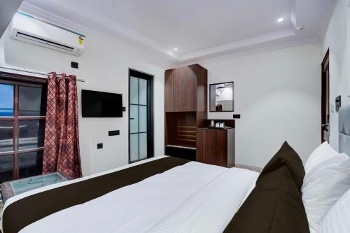 collection o karol bagh