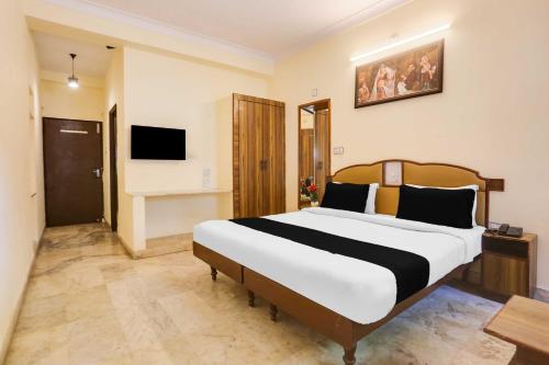 Townhouse Udaipur City Palace,,4 star