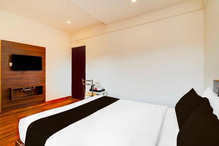 collection o kadugodi metro station