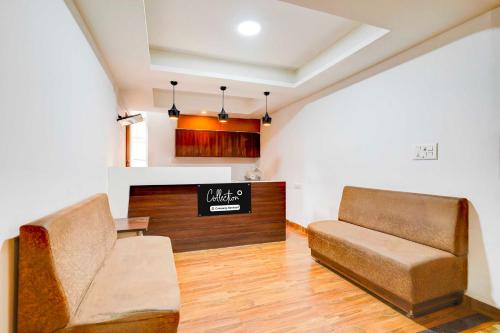 collection o kadugodi metro station