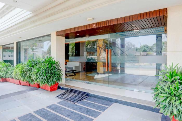 collection o gujarat anand city bus station