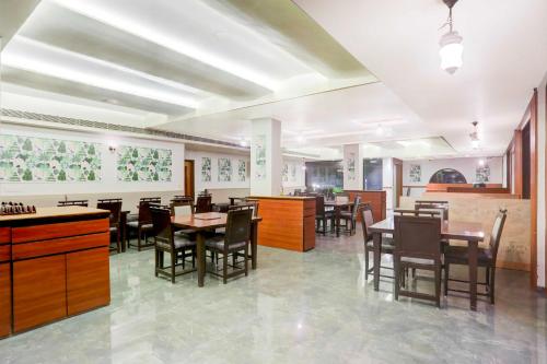 collection o gujarat anand city bus station