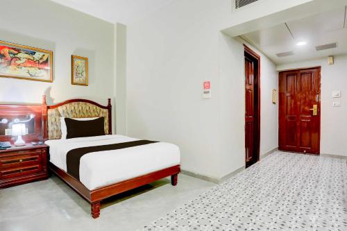 collection o gujarat anand city bus station