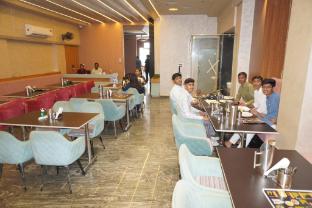hotel dwarkadhish