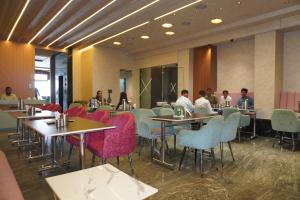 Hotel Dwarkadhish,,3 star