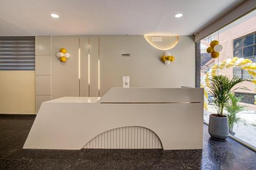 hotel well suites bangalore