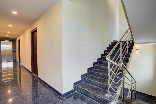 hotel well suites bangalore