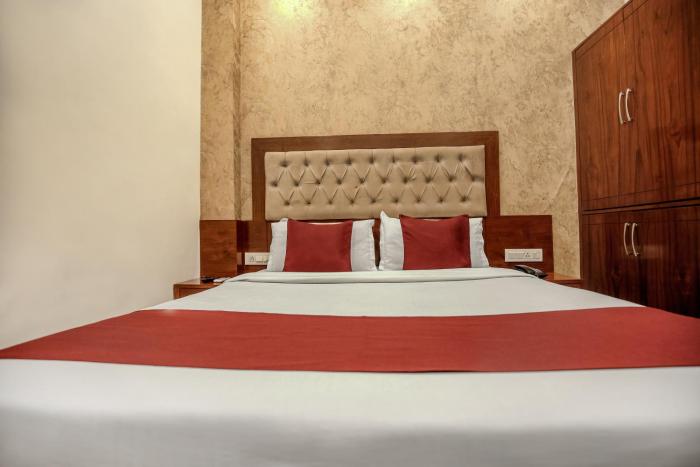 hotel rk residency opposite isbt sector 43 chandigarh