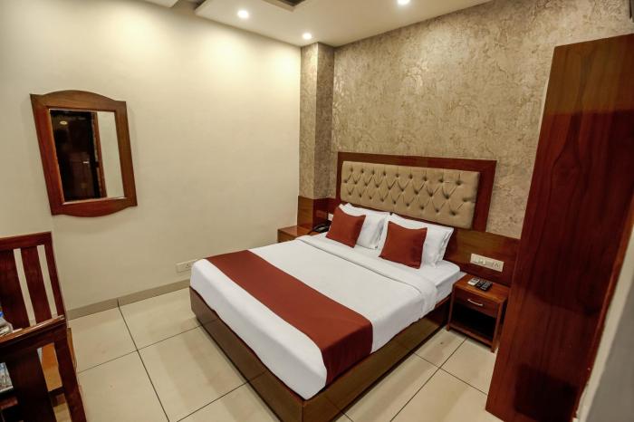hotel rk residency opposite isbt sector 43 chandigarh