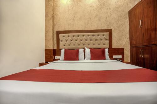 hotel rk residency opposite isbt sector 43 chandigarh