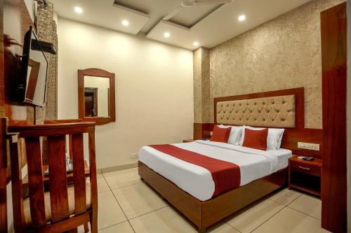 hotel rk residency opposite isbt sector 43 chandigarh