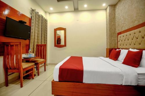 hotel rk residency opposite isbt sector 43 chandigarh