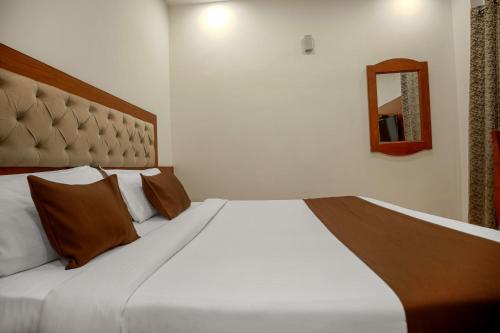 hotel rk residency opposite isbt sector 43 chandigarh