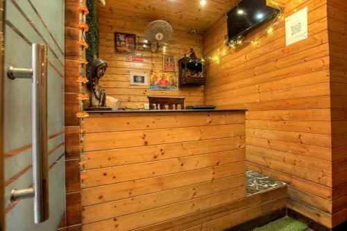 hotel rk residency opposite isbt sector 43 chandigarh