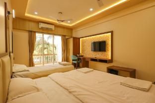 lotus hotel and resort