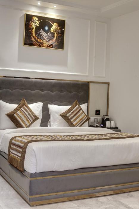 hotel kaca inn by haveliya hotels