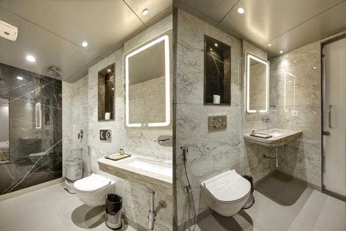 hotel kaca inn by haveliya hotels