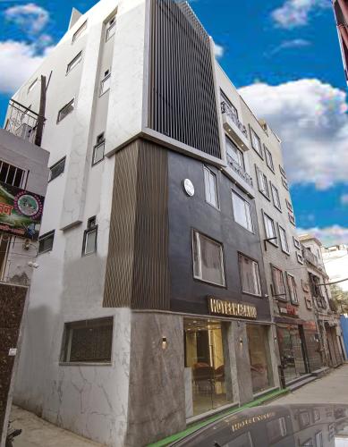 hotel kaca inn by haveliya hotels